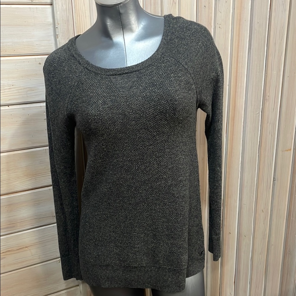 American Eagle Outfitters Gray Crew Neck Sweater with Fine Knit